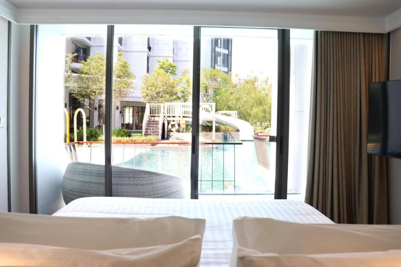 The Quarter Chaophraya By Uhg Hotel Bangkok Exterior photo