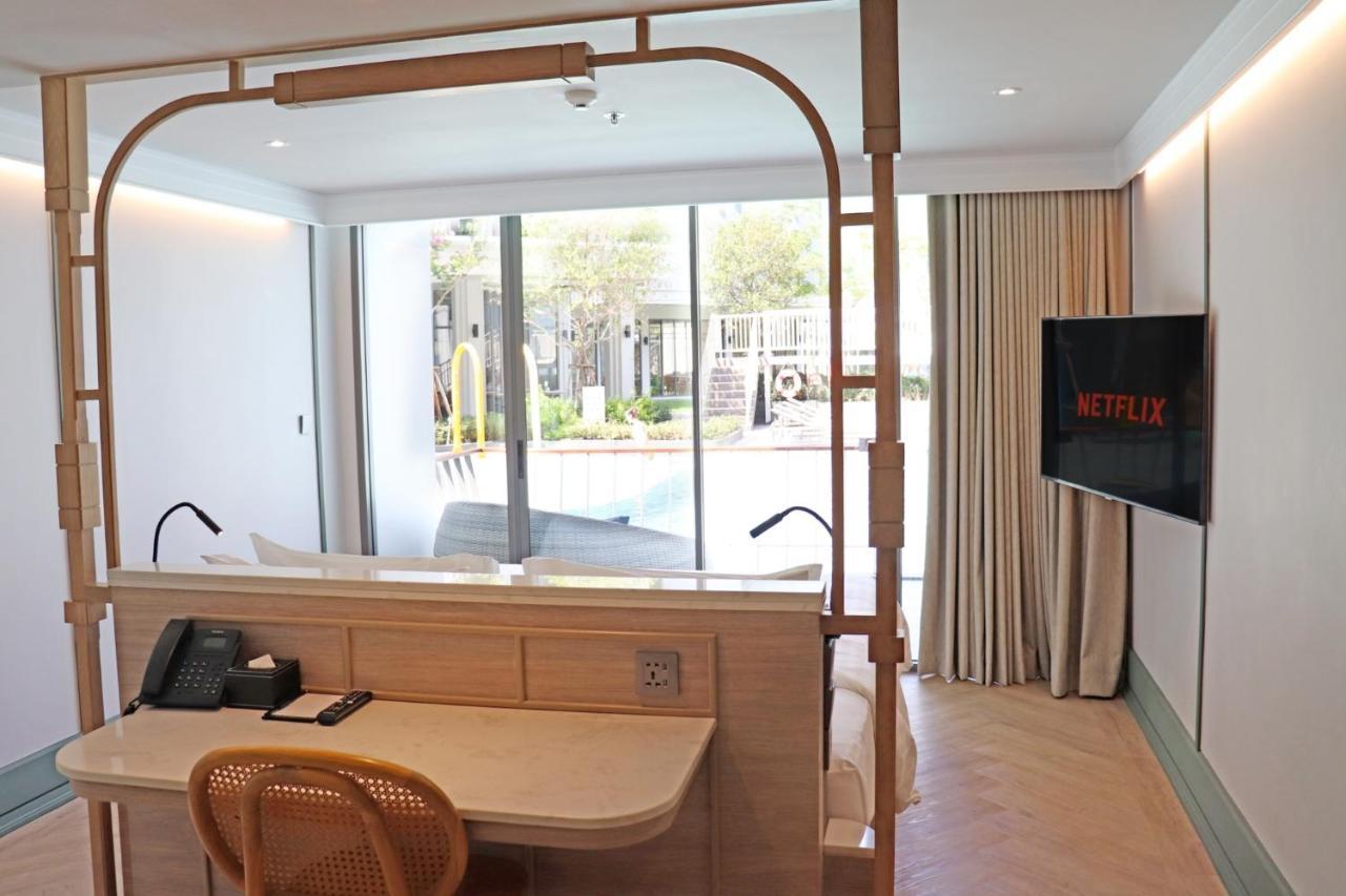 The Quarter Chaophraya By Uhg Hotel Bangkok Exterior photo